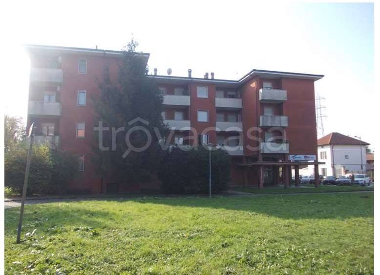 appartamento in vendita a Trezzo sull'Adda in zona Concesa