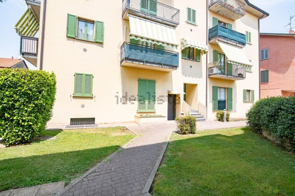 appartamento in vendita a Trezzo sull'Adda in zona Concesa