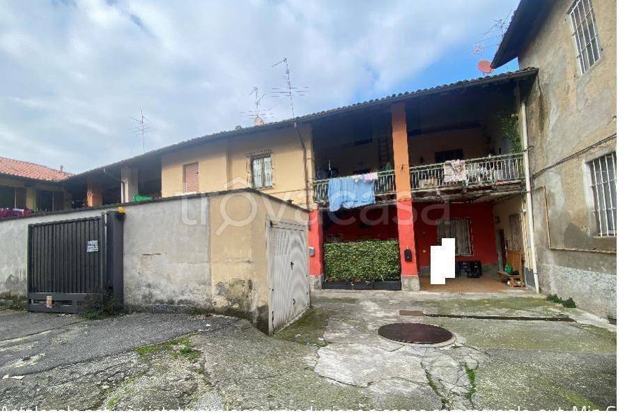 appartamento in vendita a Trezzo sull'Adda in zona Concesa