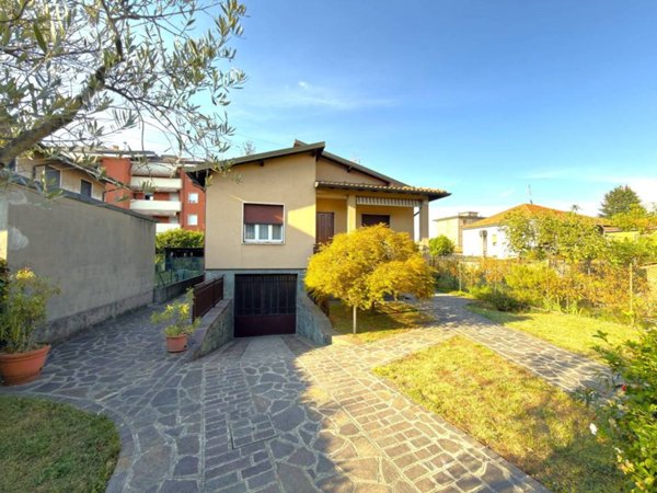 casa indipendente in vendita a Trezzo sull'Adda in zona Concesa