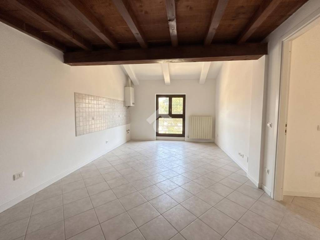 appartamento in vendita a Trezzo sull'Adda in zona Concesa