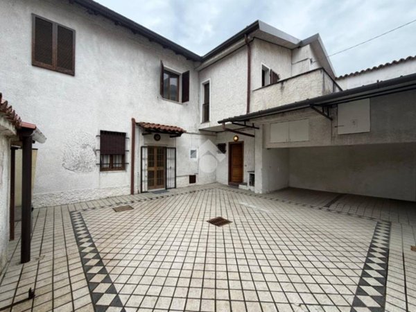 casa indipendente in vendita a Trezzo sull'Adda in zona Concesa
