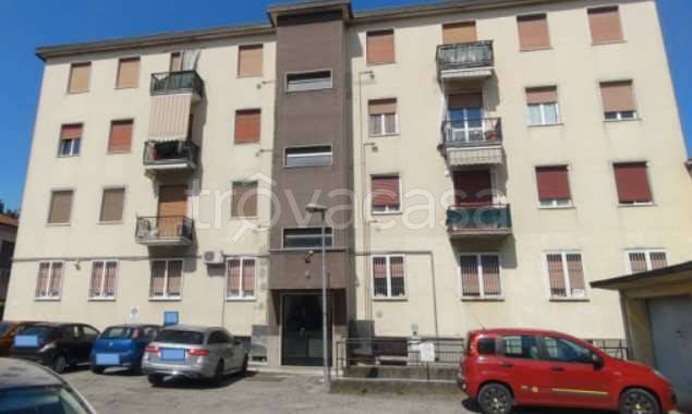 appartamento in vendita a Trezzo sull'Adda in zona Concesa