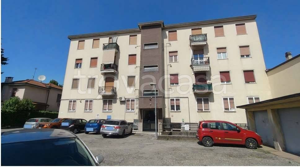 appartamento in vendita a Trezzo sull'Adda in zona Concesa