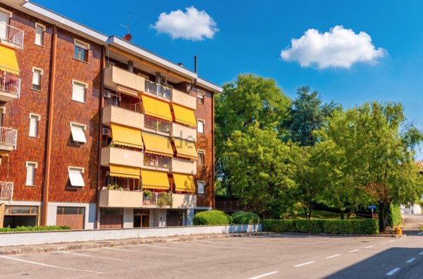 appartamento in vendita a Trezzo sull'Adda in zona Concesa