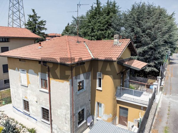 appartamento in vendita a Trezzo sull'Adda in zona Concesa