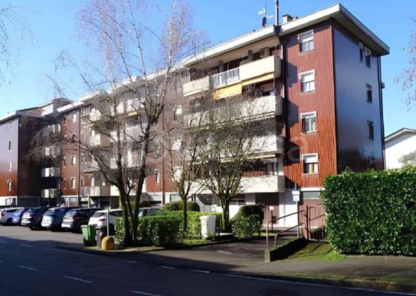 appartamento in vendita a Trezzo sull'Adda in zona Concesa