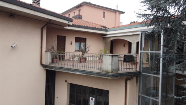 appartamento in vendita a Trezzo sull'Adda in zona Concesa