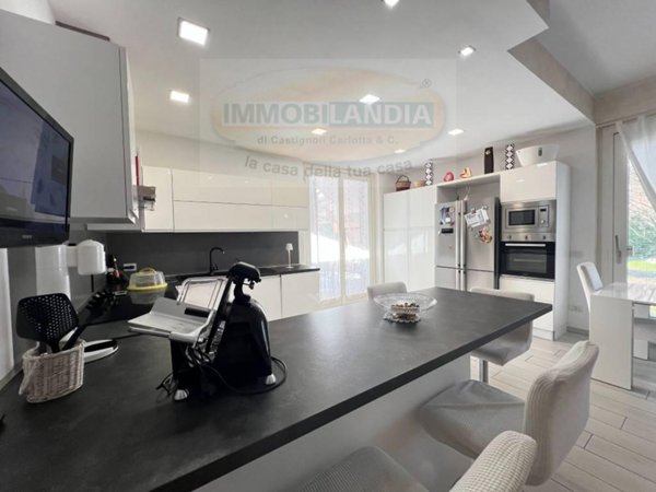 casa indipendente in vendita a Tribiano