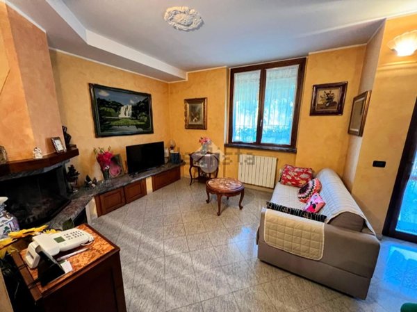 casa indipendente in vendita a Tribiano