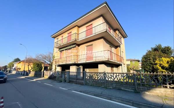 casa indipendente in vendita a Tribiano