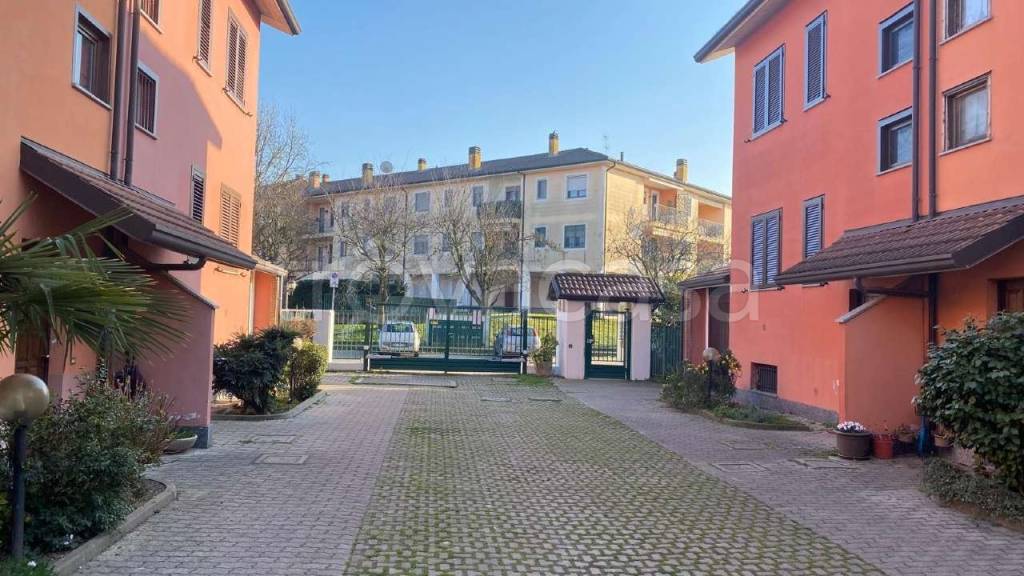 casa indipendente in vendita a Tribiano