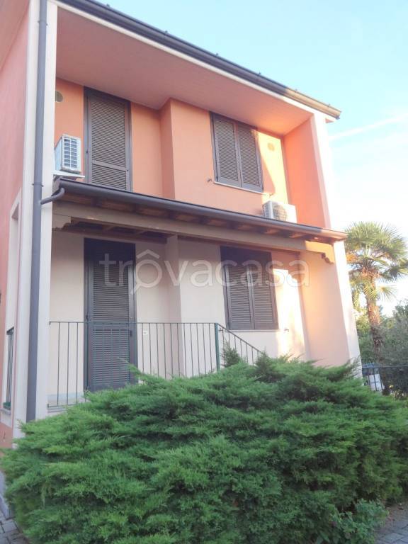 casa indipendente in vendita a Tribiano