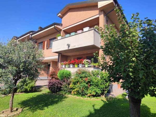 casa indipendente in vendita a Tribiano