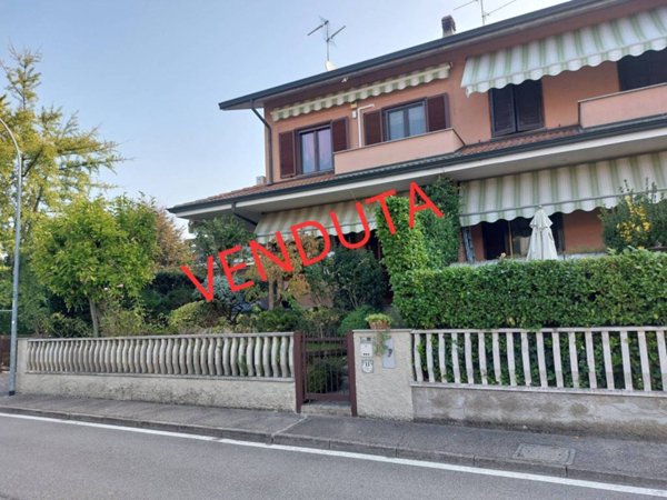 casa indipendente in vendita a Tribiano