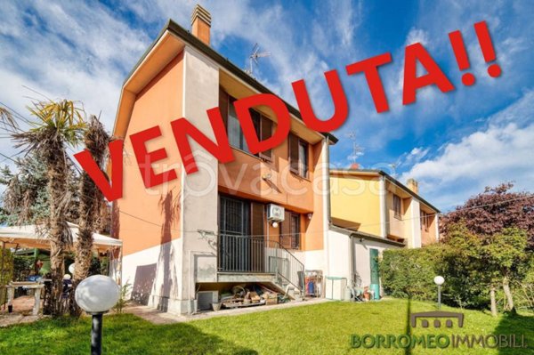 casa indipendente in vendita a Tribiano