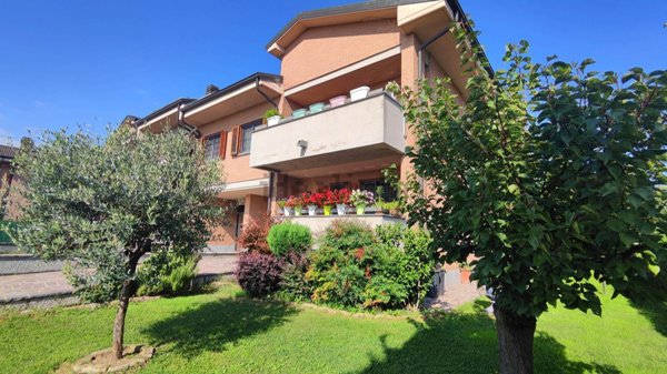 casa indipendente in vendita a Tribiano