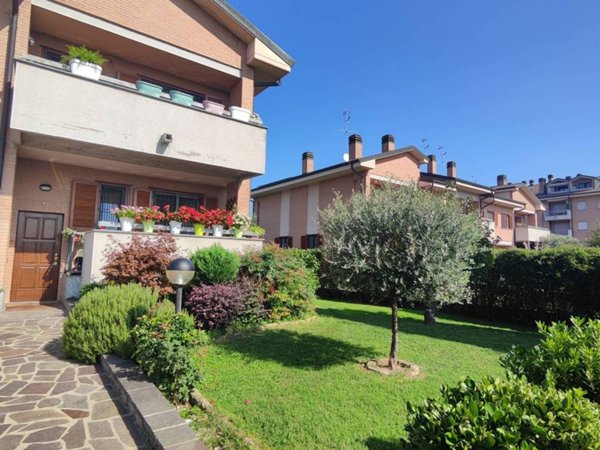 casa indipendente in vendita a Tribiano