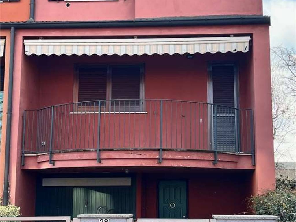 casa indipendente in vendita a Tribiano
