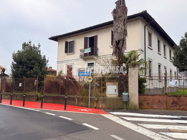 casa indipendente in vendita a Tribiano