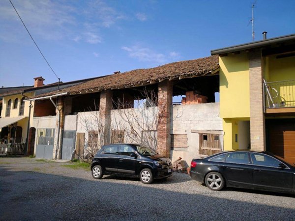 casa indipendente in vendita a Truccazzano in zona Albignano