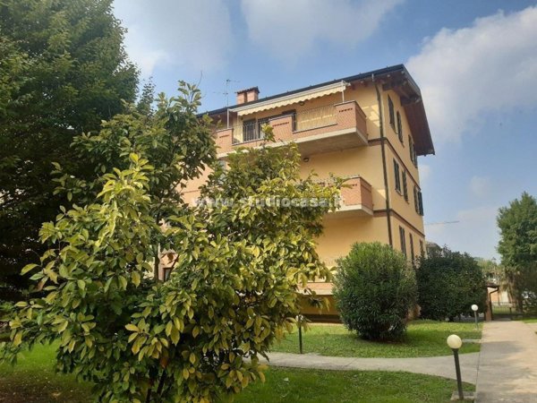 appartamento in vendita a Truccazzano in zona Cavaione