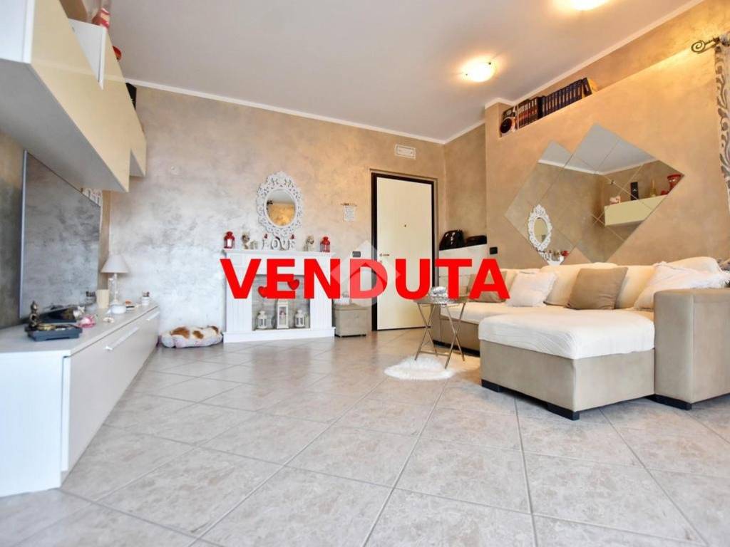 appartamento in vendita a Truccazzano in zona Albignano