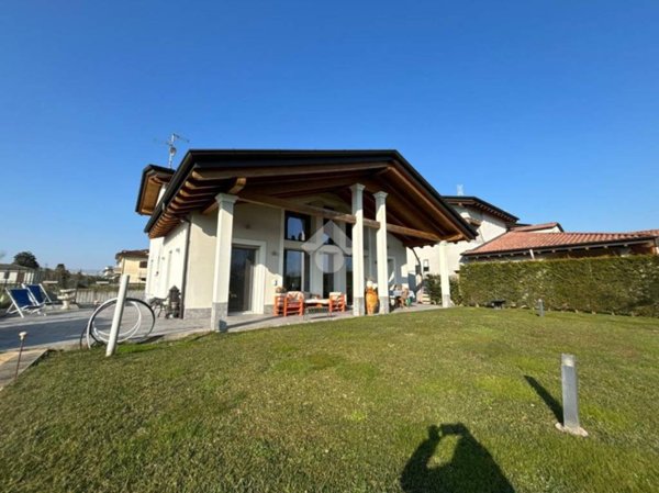 casa indipendente in vendita a Truccazzano in zona Albignano