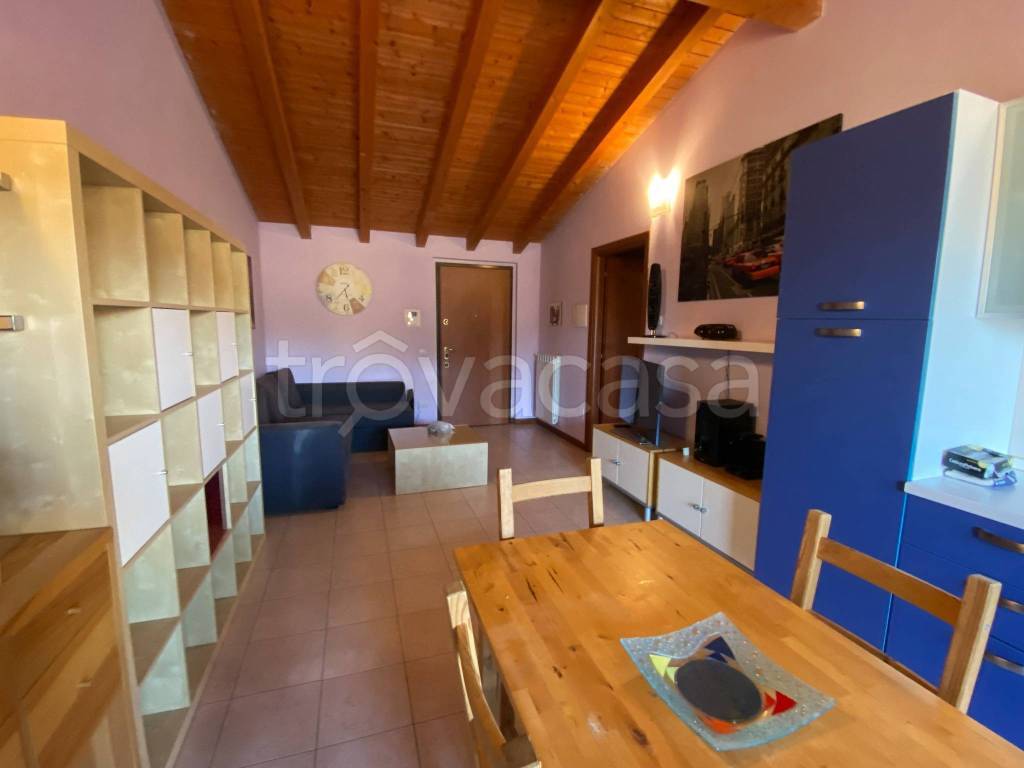 appartamento in vendita a Truccazzano in zona Albignano