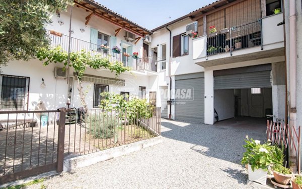 appartamento in vendita a Truccazzano in zona Albignano