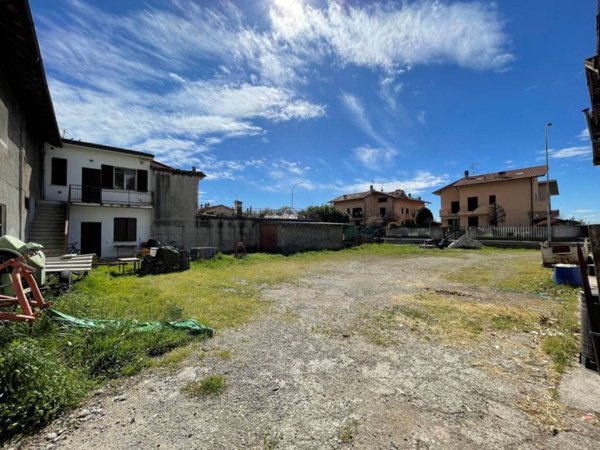appartamento in vendita a Truccazzano in zona Corneliano Bertario