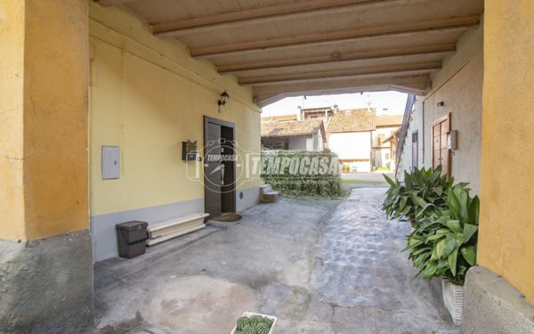 appartamento in vendita a Truccazzano in zona Albignano