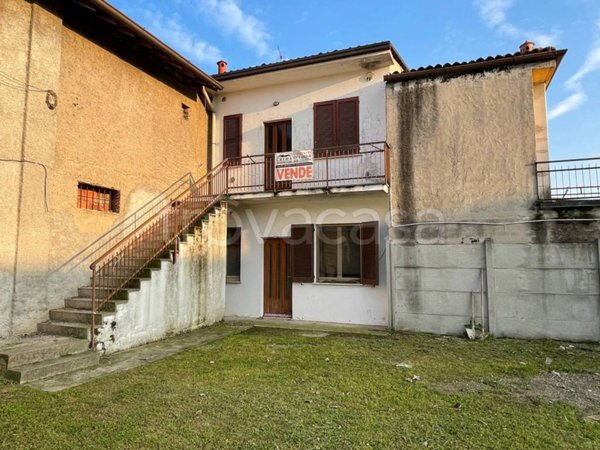 appartamento in vendita a Truccazzano in zona Corneliano Bertario
