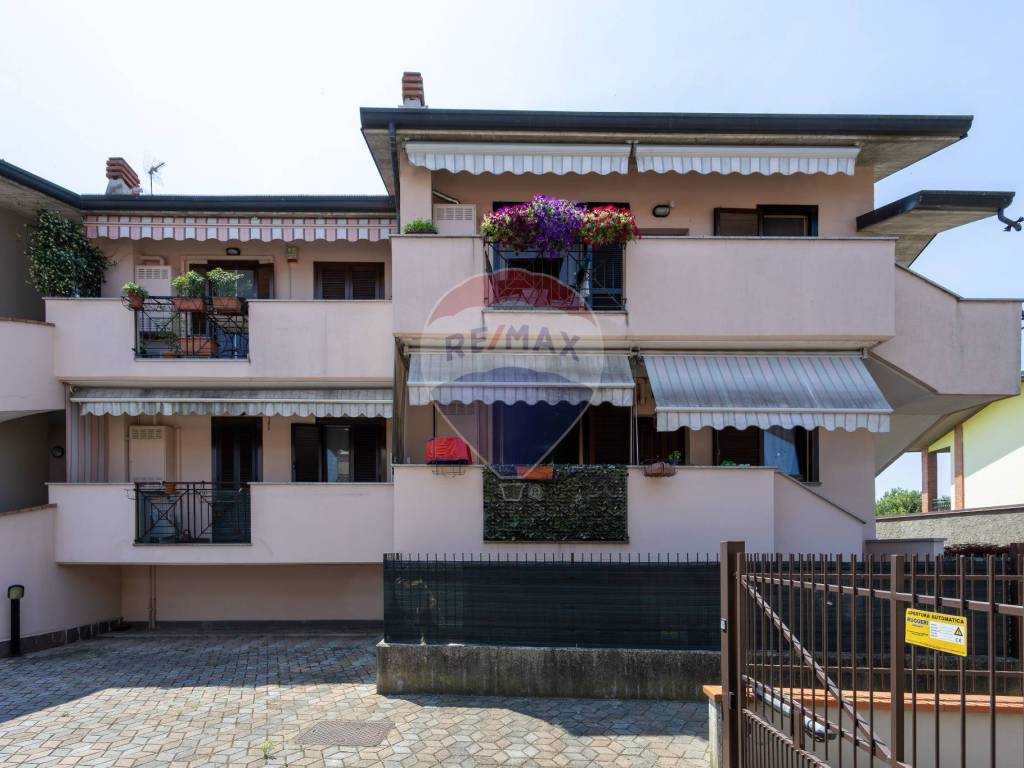 appartamento in vendita a Truccazzano