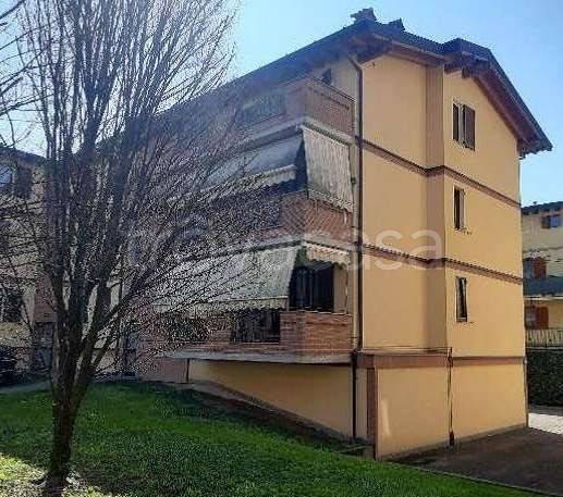 appartamento in vendita a Truccazzano in zona Cavaione