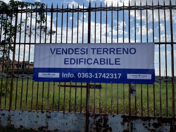 terreno agricolo in vendita a Truccazzano in zona Cavaione