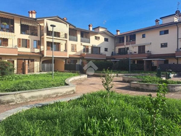 appartamento in vendita a Truccazzano in zona Albignano