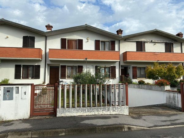 casa indipendente in vendita a Truccazzano