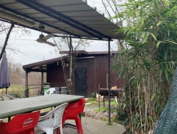 locale di sgombero in vendita a Truccazzano
