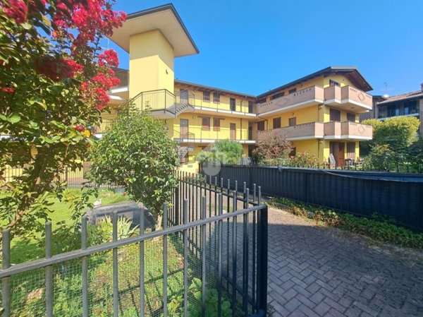 appartamento in vendita a Truccazzano in zona Albignano