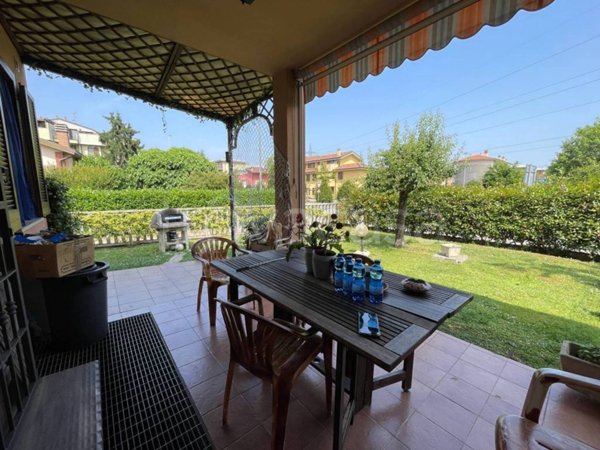 casa indipendente in vendita a Truccazzano in zona Albignano