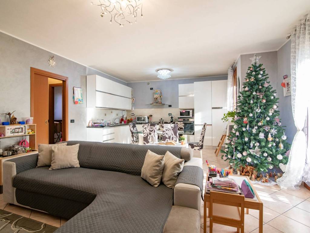 appartamento in vendita a Truccazzano in zona Cavaione