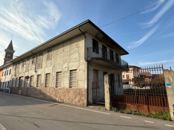 intera palazzina in vendita a Truccazzano in zona Cavaione