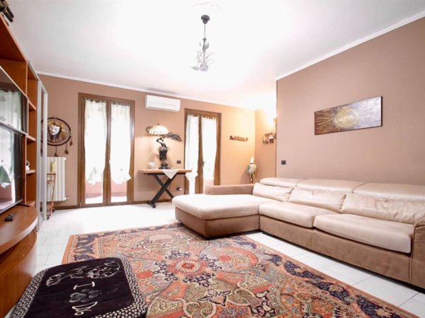 casa indipendente in vendita a Truccazzano in zona Albignano