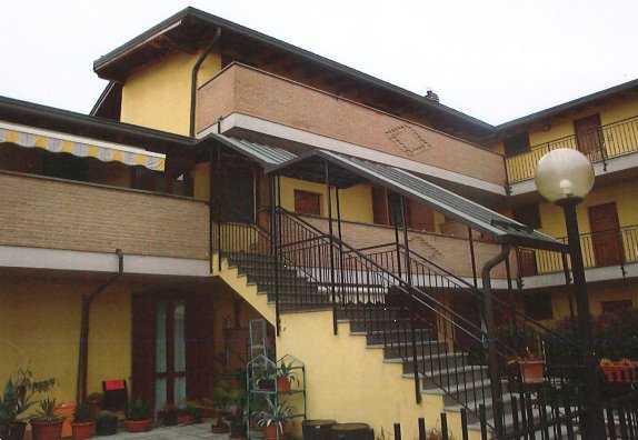 appartamento in vendita a Truccazzano in zona Albignano