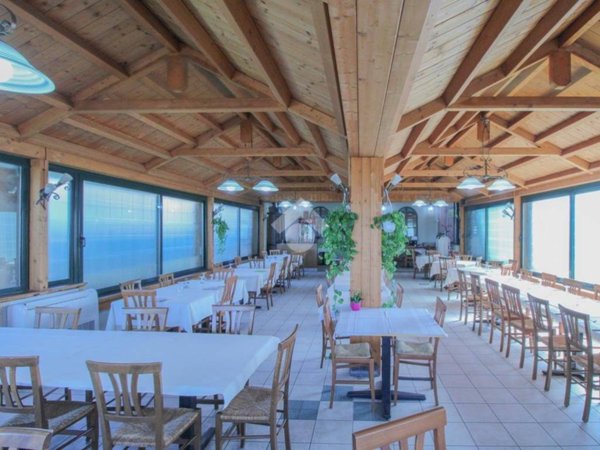 ufficio in vendita a Truccazzano in zona Albignano