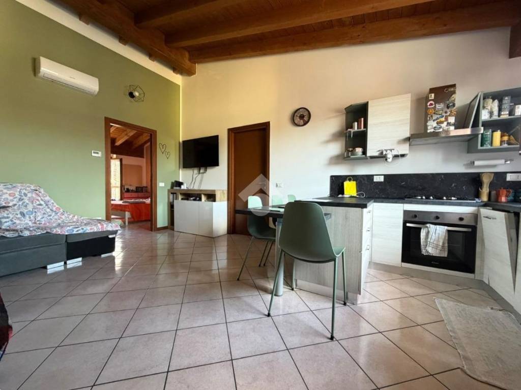 appartamento in vendita a Truccazzano in zona Albignano