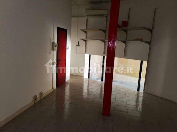 negozio in vendita a Turbigo