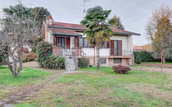 casa indipendente in vendita a Turbigo