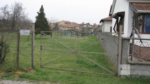 negozio in vendita a Turbigo